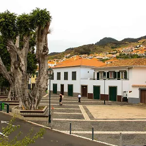 Casas Do Largo Dos Milagres , Machico (Madeira) Portugal