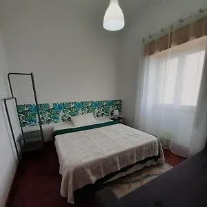 Anchor House Hostal